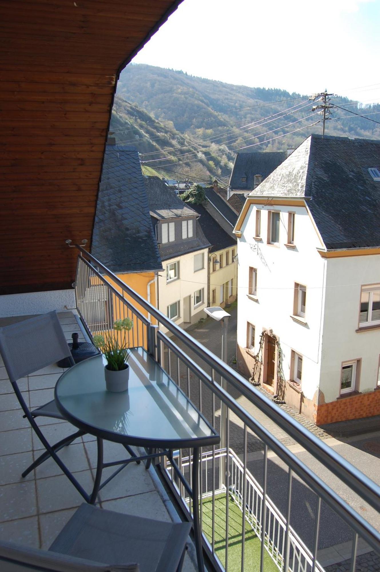 Ferienwohnung An Der Mosel, Romeo 森海姆 外观 照片