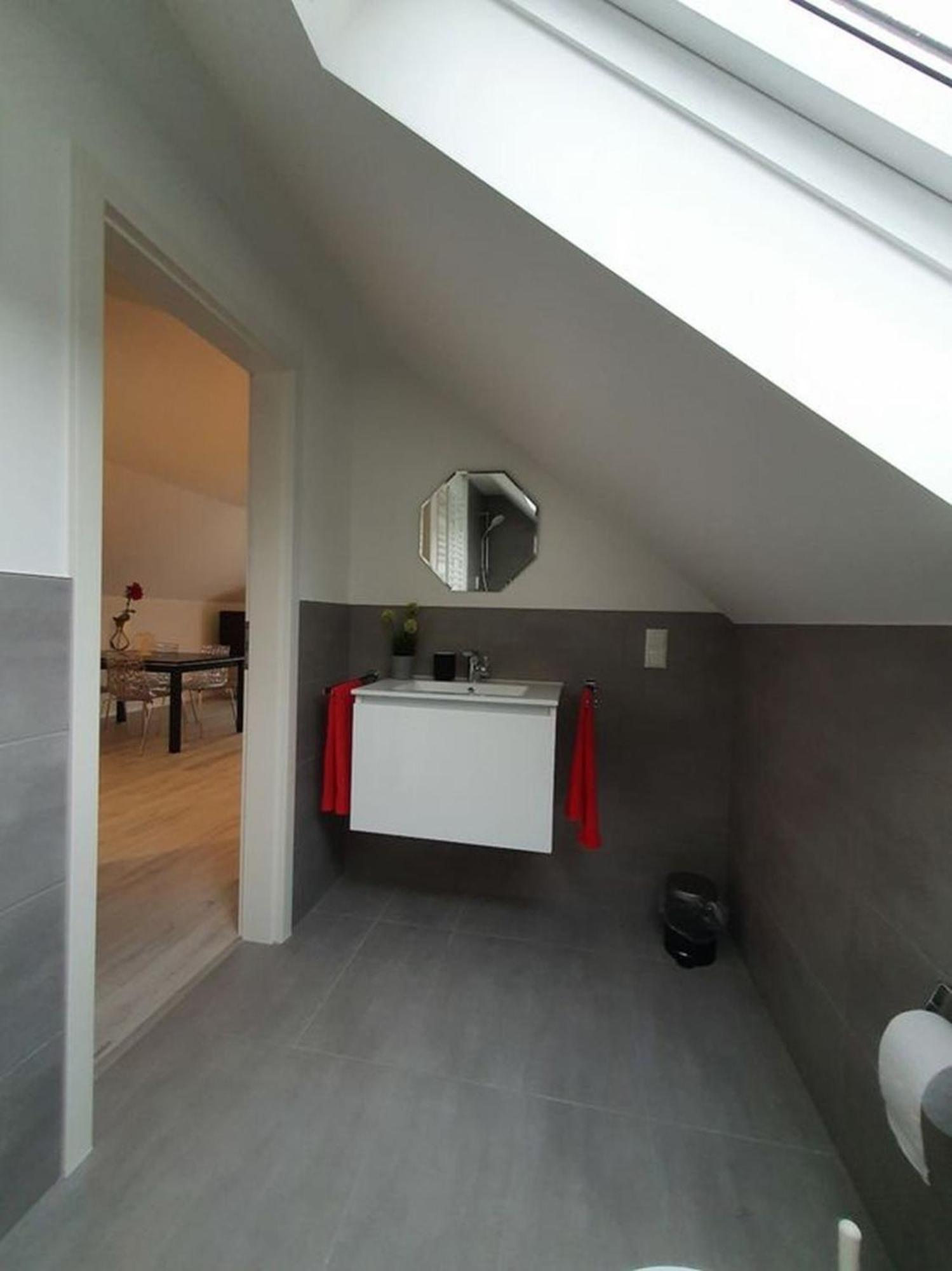 Ferienwohnung An Der Mosel, Romeo 森海姆 外观 照片